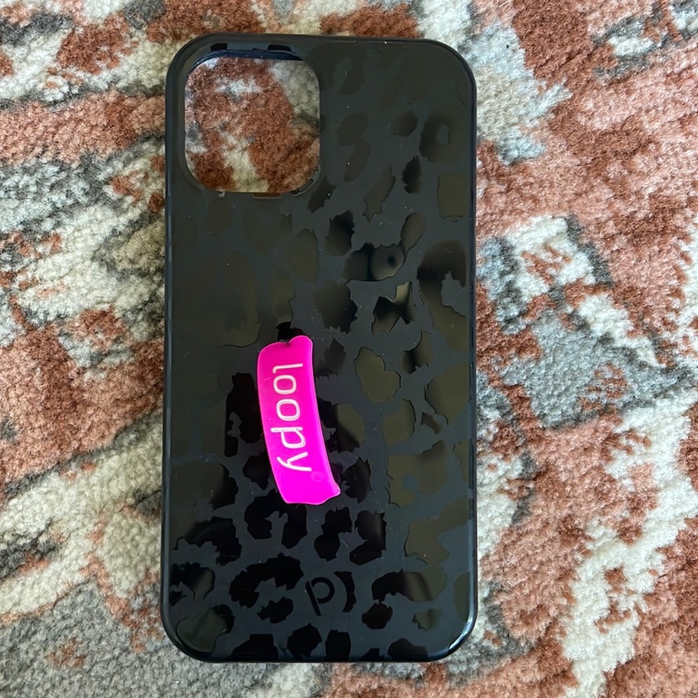 Black leopard loopy iPhone 12